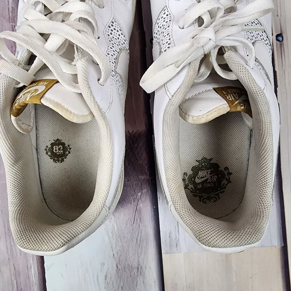 Nike Air Force 1 Mens 14 Low White Perforated Side Panels Gold Letter 315122-992
